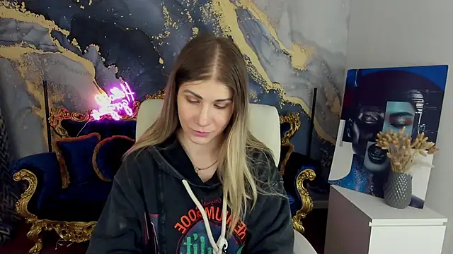 CassandraGood online show from March 16, 12:55 pm