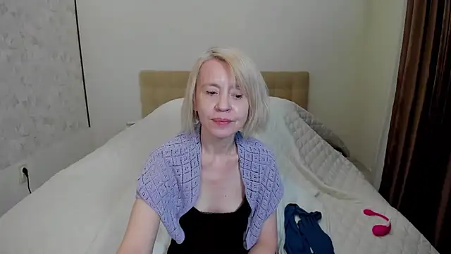 aminalive online show from March 7, 7:05 pm