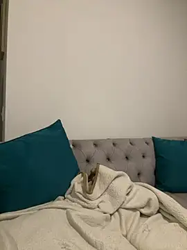 oriana zoeee online show from January 3, 3:27 am