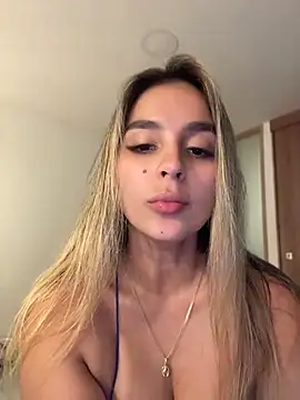 oriana zoeee online show from July 14, 11:32 pm
