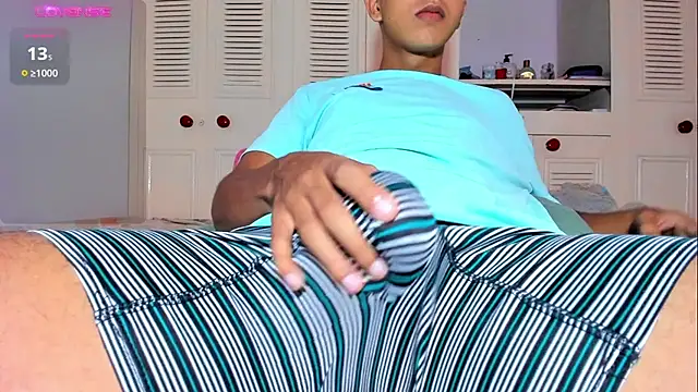 Snapshot of boy_bigcock24cm chatting on March 22, 7:31 pm boy bigcock24cm online show from March 22, 7:31 pm