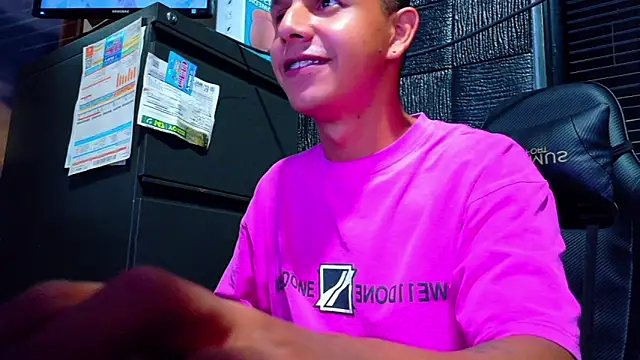boy bigcock24cm online show from June 3, 11:43 pm