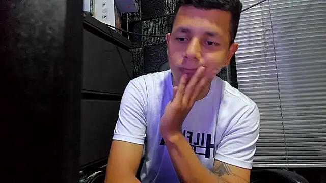 boy bigcock24cm online show from June 8, 10:43 pm