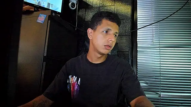 boy bigcock24cm online show from June 17, 10:00 pm