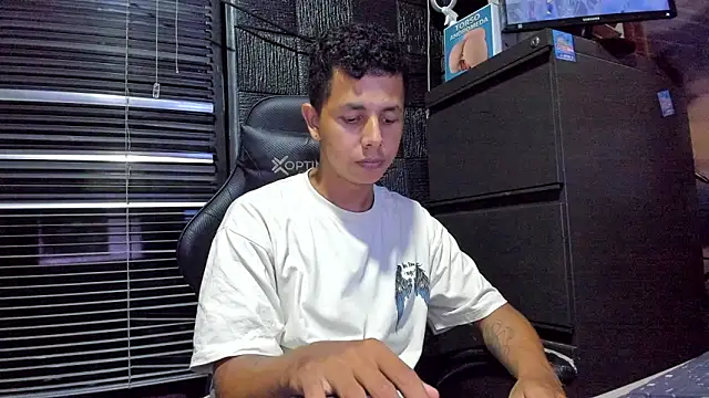 boy bigcock24cm online show from June 23, 12:52 am