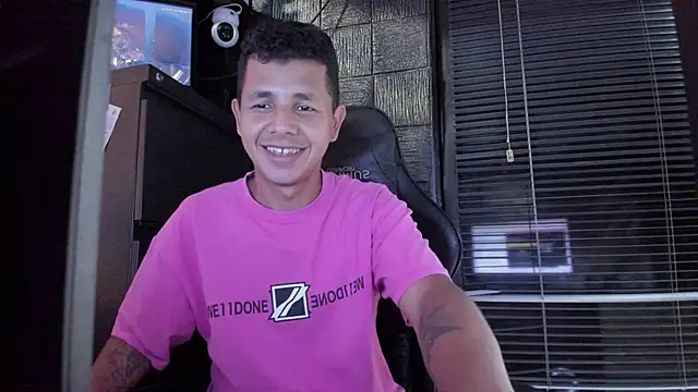 boy bigcock24cm online show from July 28, 10:20 pm