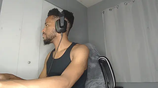 ChrisVacher online show from December 22, 2:27 pm