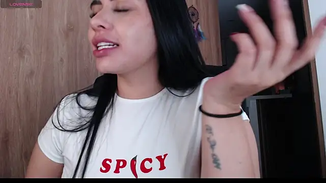 Snapshot of keyn_laurent_1 chatting on December 2, 2:17 am keyn laurent 1 online show from December 2, 2:17 am