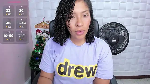 Snapshot of DannaBerry chatting on December 16, 2:05 pm DannaBerry online show from December 16, 2:05 pm