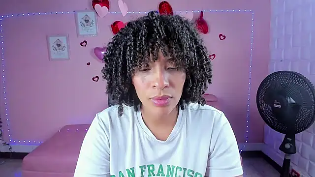 Snapshot of DannaBerry chatting on February 20, 2:02 pm DannaBerry online show from February 20, 2:02 pm