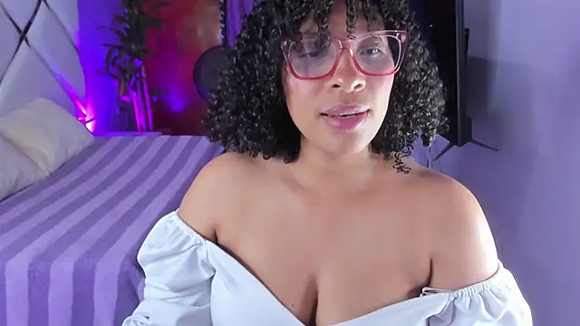 Snapshot of DannaBerry chatting on September 22, 6:43 pm DannaBerry online show from September 22, 6:43 pm