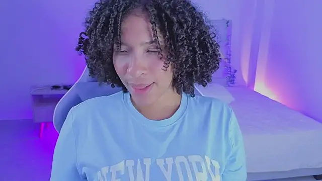 Snapshot of DannaBerry chatting on October 29, 3:36 pm DannaBerry online show from October 29, 3:36 pm