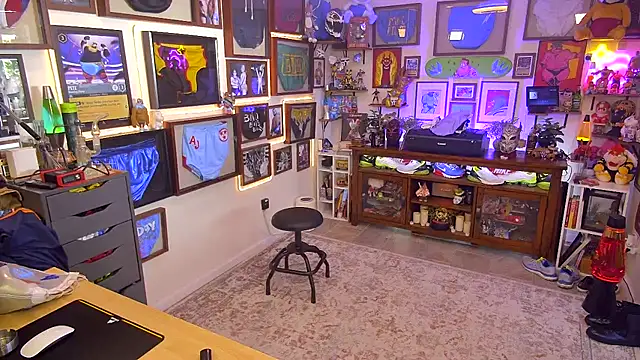 Snapshot of Briefs_bud chatting on November 23, 7:35 pm Briefs bud online show from November 23, 7:35 pm