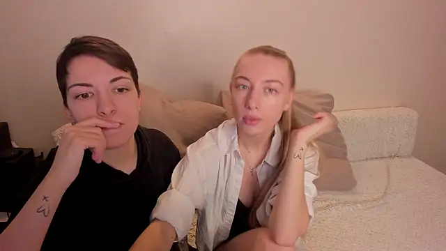 secret dreams   online show from December 11, 8:36 am