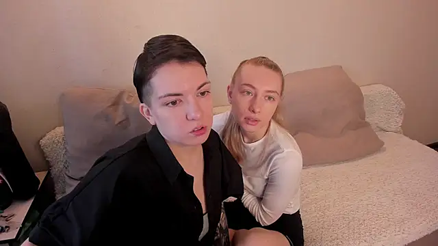 secret dreams   online show from February 24, 8:27 am