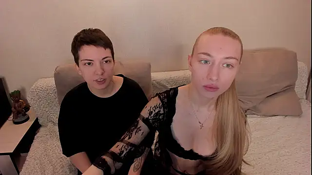 secret dreams   online show from December 16, 11:15 am