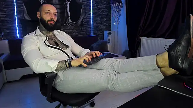 JonahHunt online show from February 8, 7:49 pm