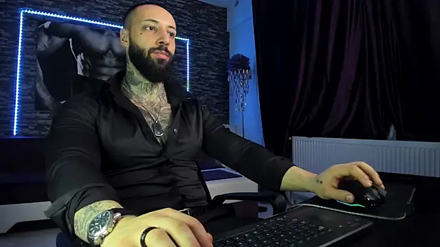 JonahHunt online show from February 9, 7:09 pm