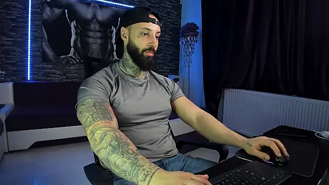 JonahHunt online show from February 10, 11:02 pm