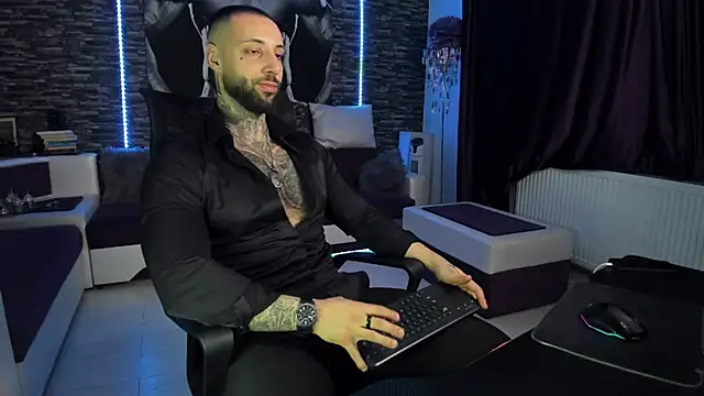 JonahHunt online show from February 25, 7:47 pm