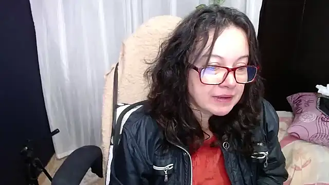 Sonialorens  online show from January 8, 12:37 pm