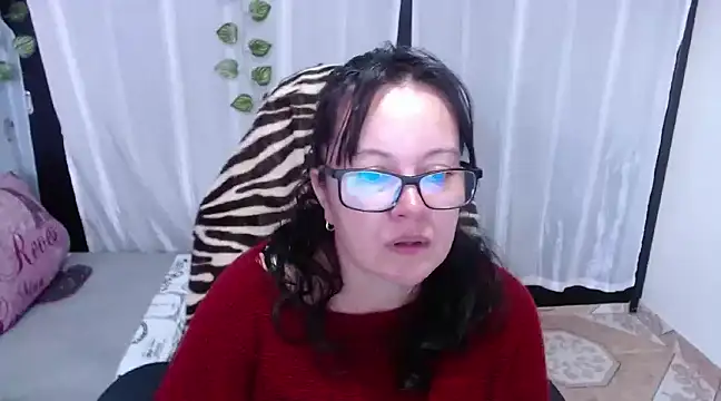 Sonialorens  online show from February 5, 3:09 pm