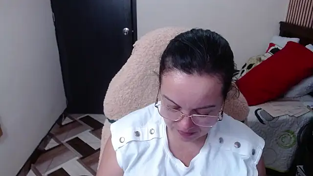 Snapshot of Sonialorens_ chatting on January 10, 10:47 pm Sonialorens online show from January 10, 10:47 pm