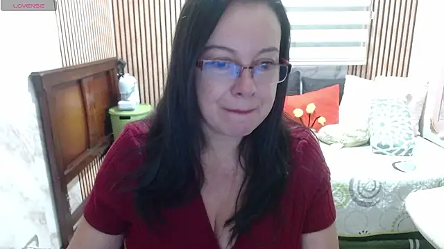 Sonialorens  online show from June 5, 12:55 pm