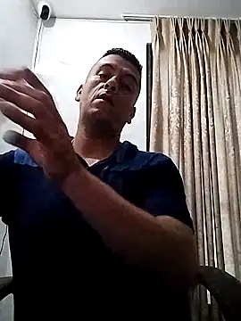 Snapshot of starplss chatting on October 5, 10:18 pm starplss online show from October 5, 10:18 pm