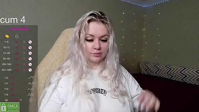 elven dreams  online show from December 15, 8:30 am