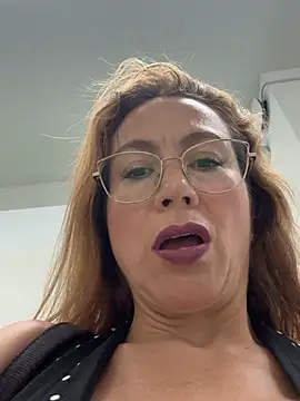 Snapshot of angelitasexy81 chatting on July 24, 3:10 pm angelitasexy81 online show from July 24, 3:10 pm