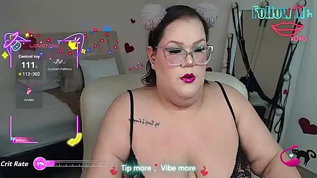 GiannaMorrys online show from November 11, 2:22 am