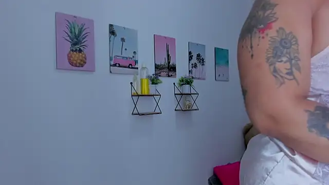 Emma lean online show from January 18, 3:49 pm