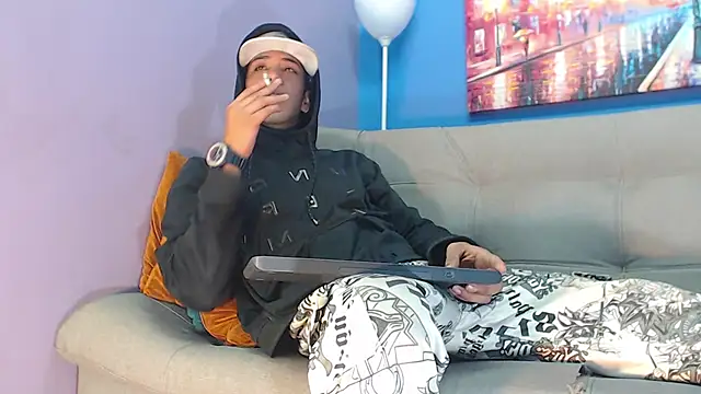 Robert Kingg online show from December 17, 3:17 am