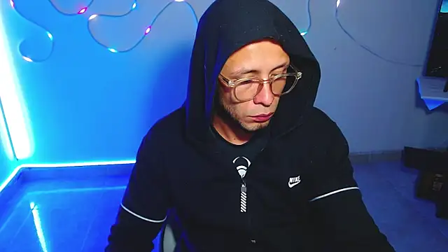 sebastian horny online show from December 4, 6:23 am