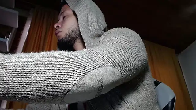 Snapshot of sebastian_horny chatting on June 4, 11:49 am sebastian horny online show from June 4, 11:49 am