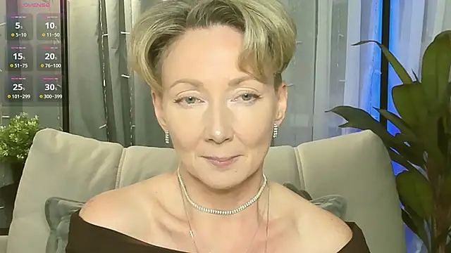 AkexandraFix online show from November 25, 1:00 pm