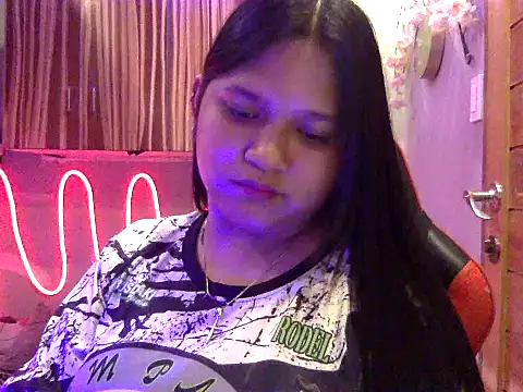 Snapshot of EmpressYna chatting on September 23, 3:26 pm EmpressYna online show from September 23, 3:26 pm