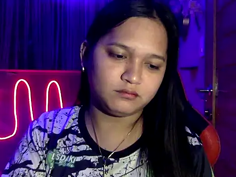 EmpressYna online show from October 23, 7:45 pm