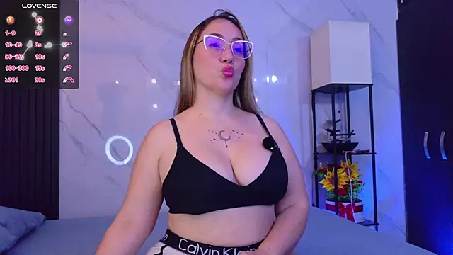 hotpawgmilf online show from May 14, 10:16 pm