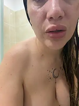 hotpawgmilf online show from June 5, 3:02 am