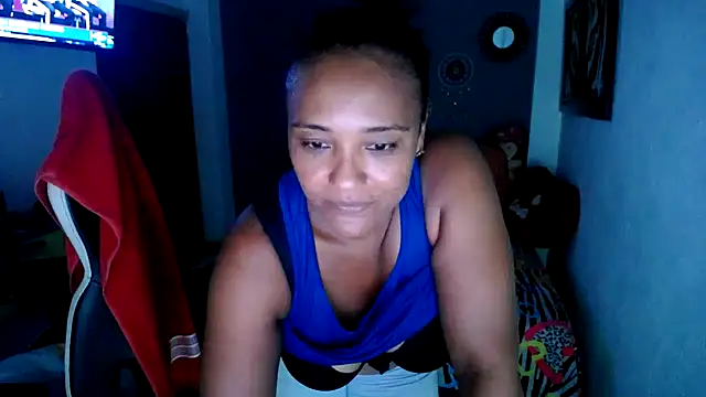 marysol83 online show from March 28, 12:10 am