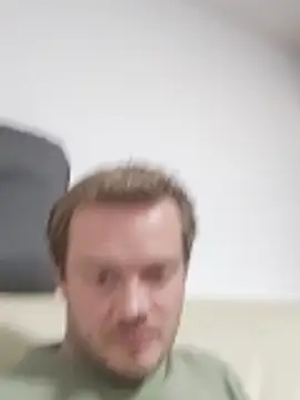 Mia-Sweet2002 online show from April 9, 6:35 pm