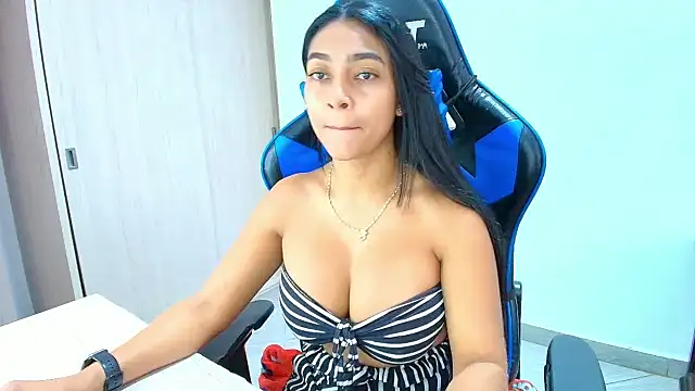 sophiax-x online show from October 14, 2:40 pm