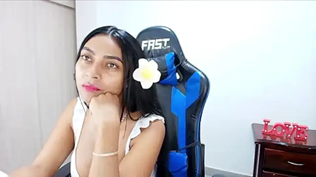 sophiax-x online show from November 11, 5:35 pm