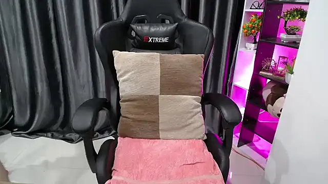 Yuki-yio online show from February 8, 1:22 am