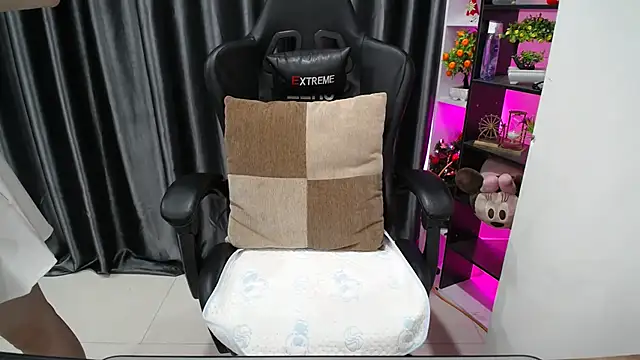 Yuki-yio online show from September 19, 1:18 am