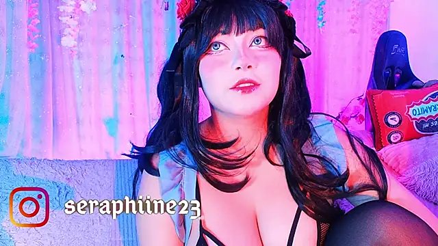 seraphine23 online show from January 4, 3:50 am