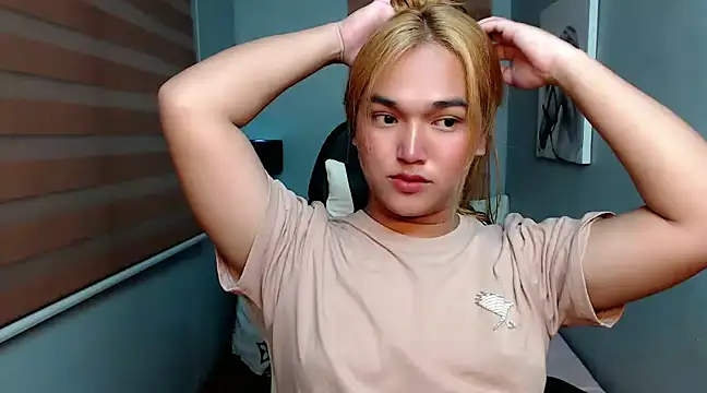 MoaningKylie online show from January 25, 9:57 am