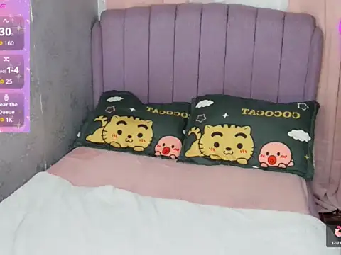 MoaningKylie online show from February 6, 1:47 pm